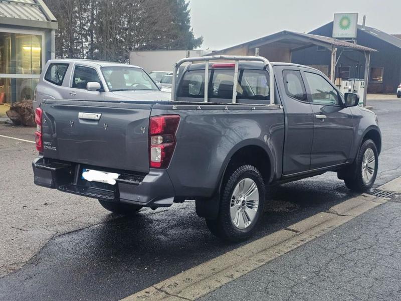 Isuzu d-max 1.9 4x4 Space Cab N60 B.B. At