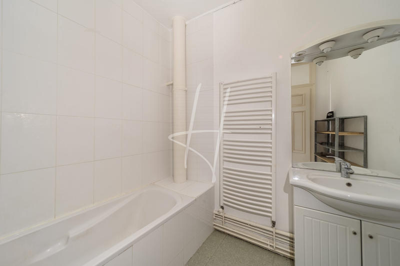 Appartement - 90 m² - 4 pièces