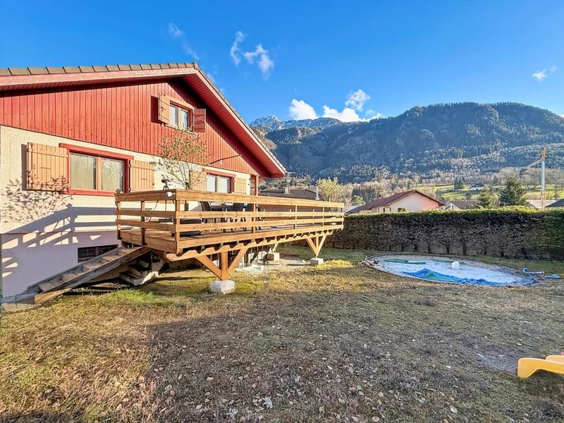 Maison - 130 m² - 6 pièces