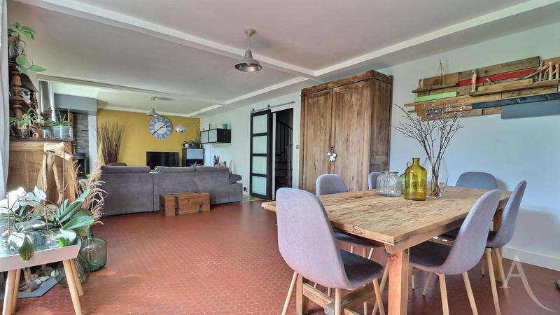 Maison - 139 m² - 5 pièces