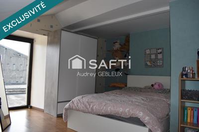 Maison - 230 m² - 10 pièces