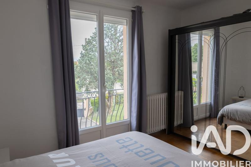 Maison - 220 m² - 9 pièces