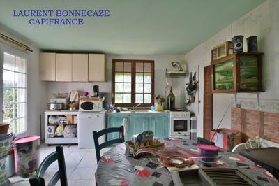 Maison - 180 m² - 8 pièces