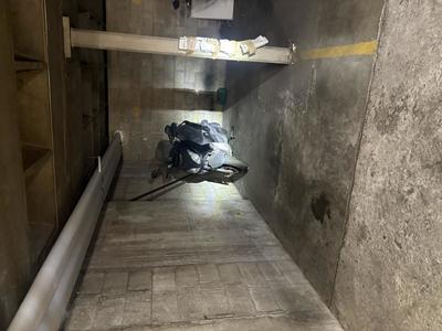 Parking / Garage - 12 m²