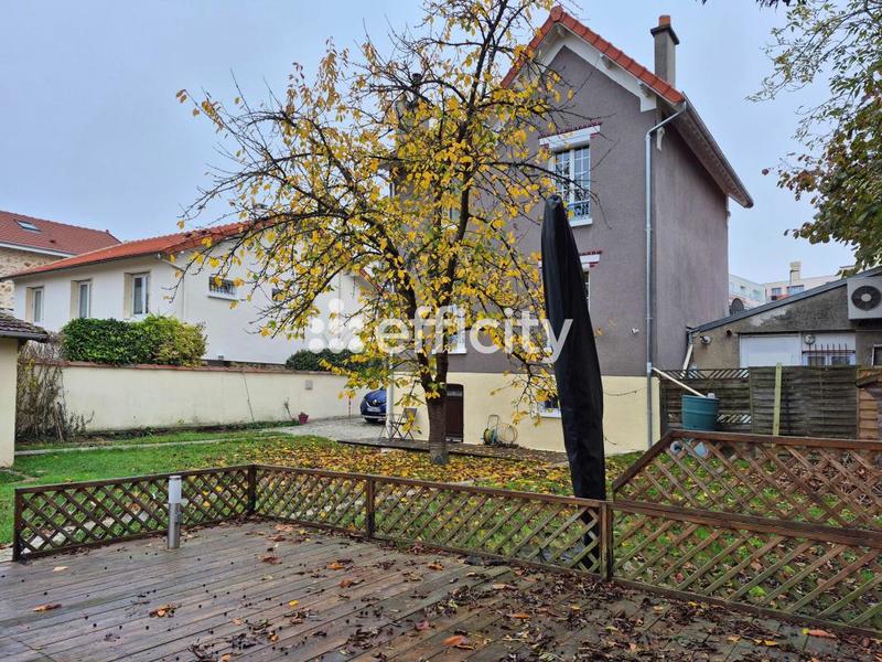 Maison - 85 m² - 5 pièces