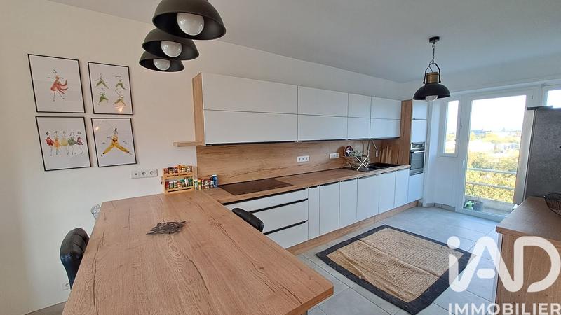 Maison de ville - 211 m² - 9 pièces