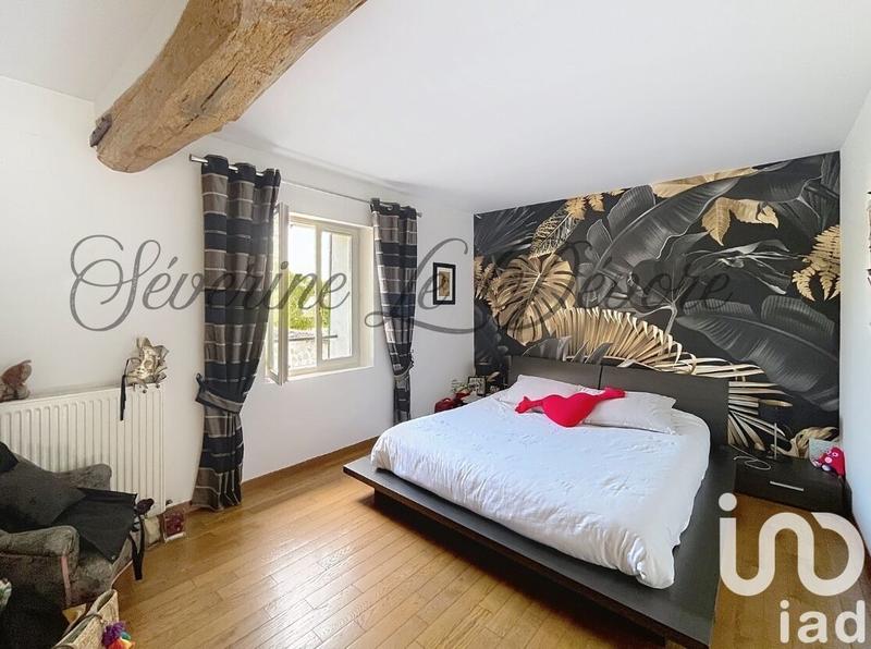 Maison - 215 m² - 9 pièces