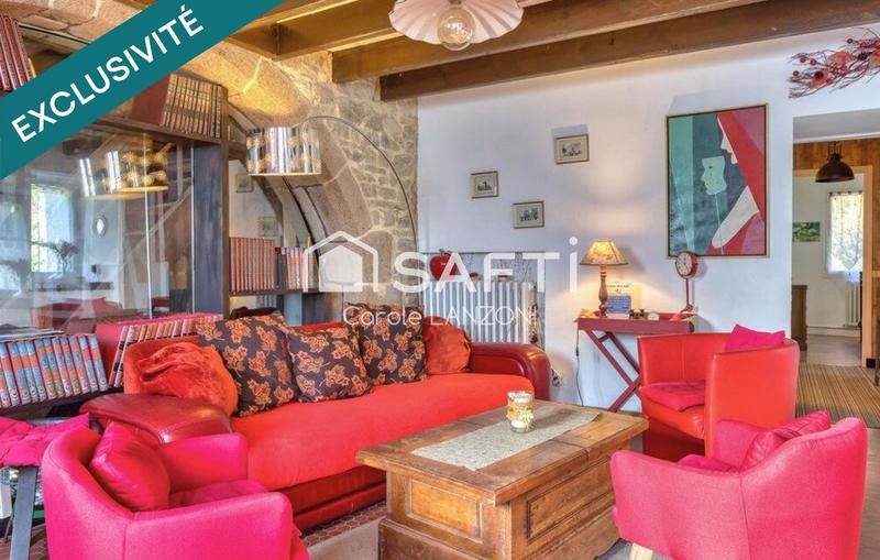 Maison - 140 m² - 8 pièces