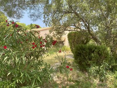 Maison - 180 m² - 4 pièces