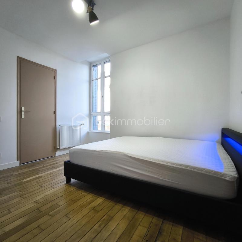 Maison - 192 m² - 10 pièces