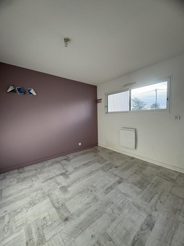 Maison - 92 m² - 5 pièces