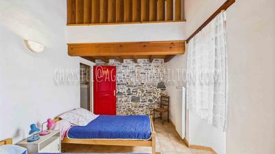 Maison - 260 m² - 12 pièces