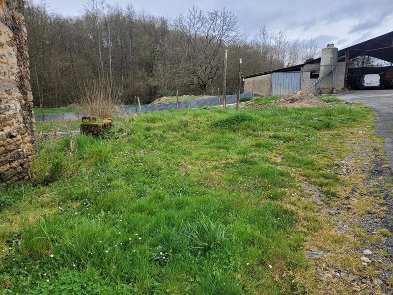 Grange - 94 m² - 2 pièces