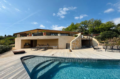 Villa - 280 m² - 5 pièces