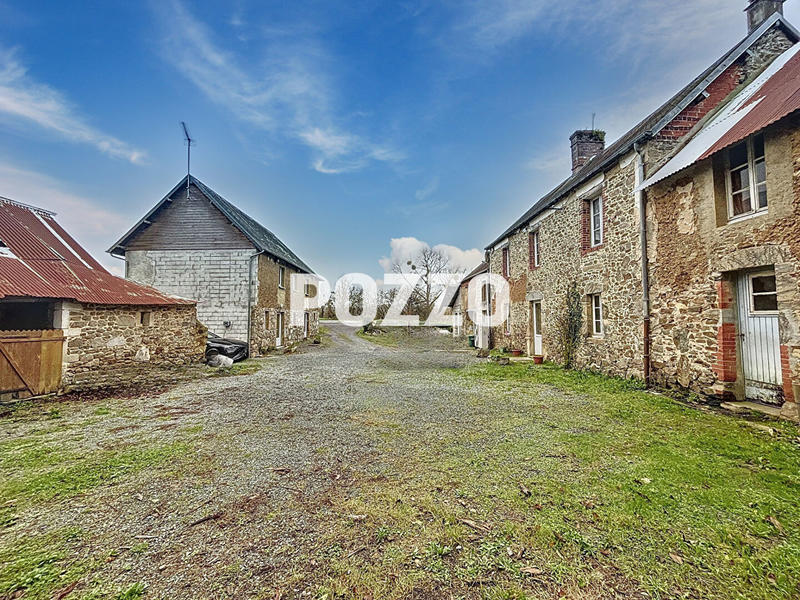 Maison - 240 m² - 16 pièces