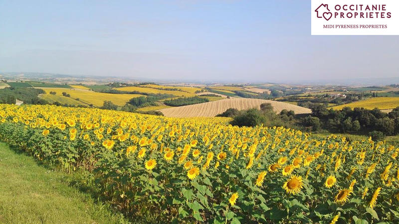 Propriété - 575 m² - 30 pièces