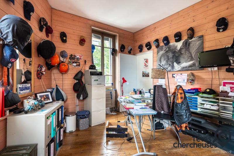 Fonds de commerce - Hôtellerie / Restauration - 215 m²