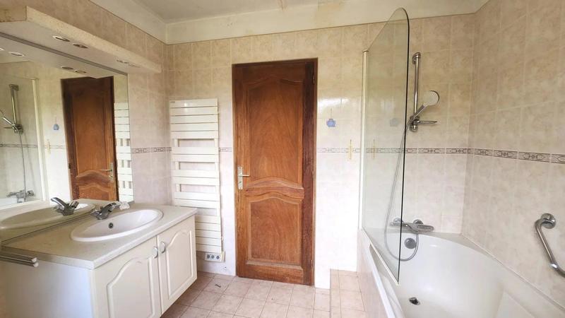 Maison - 160 m² - 7 pièces