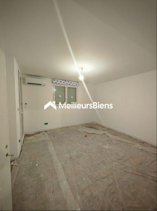 Propriété - 200 m² - 10 pièces