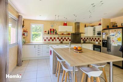 Maison - 170 m² - 6 pièces