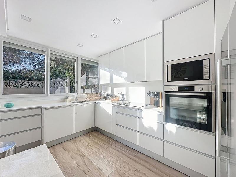 Appartement - 97 m² - 4 pièces