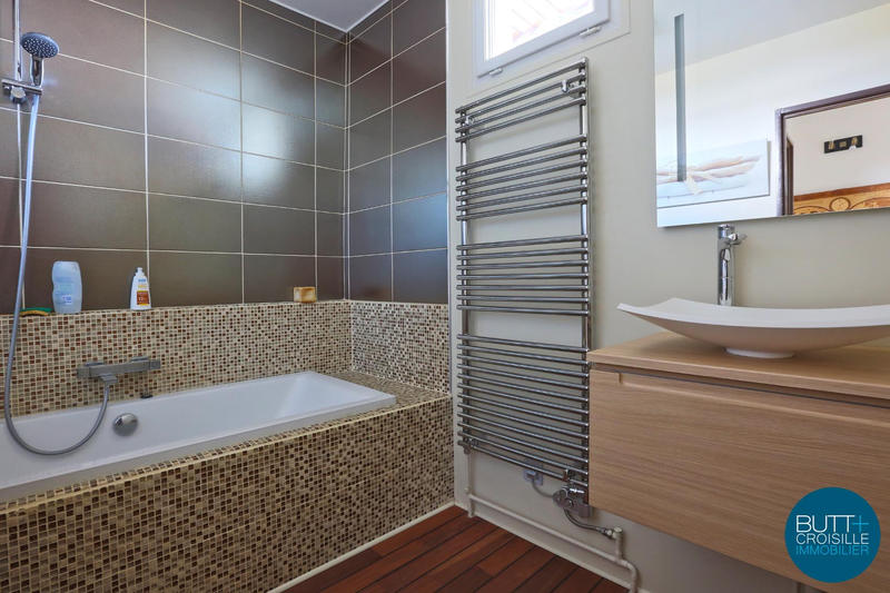 Maison - 145 m² - 5 pièces