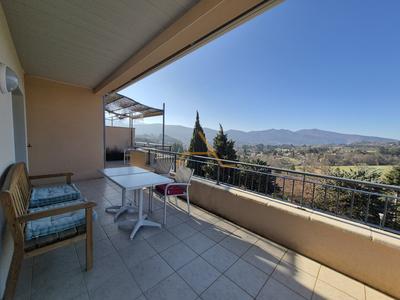 Appartement - 104 m² - 4 pièces