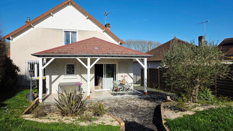 Maison - 144 m² - 6 pièces