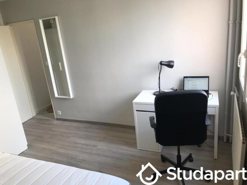 Chambre - 14 m² - 1 pièce