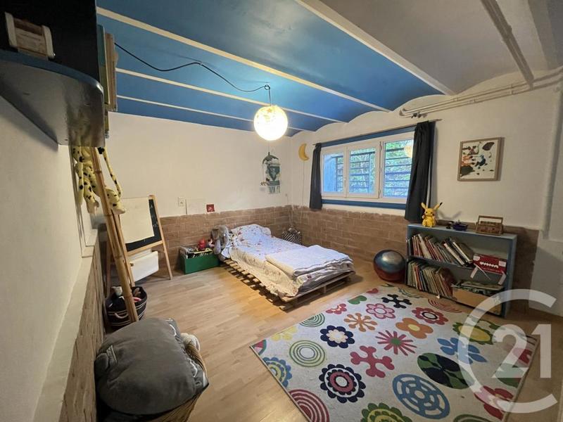 Maison - 186 m² - 7 pièces