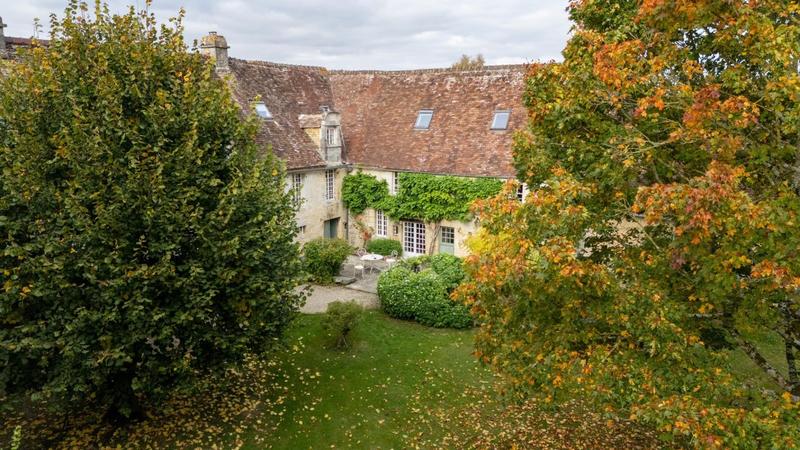 Manoir - 341 m² - 10 pièces