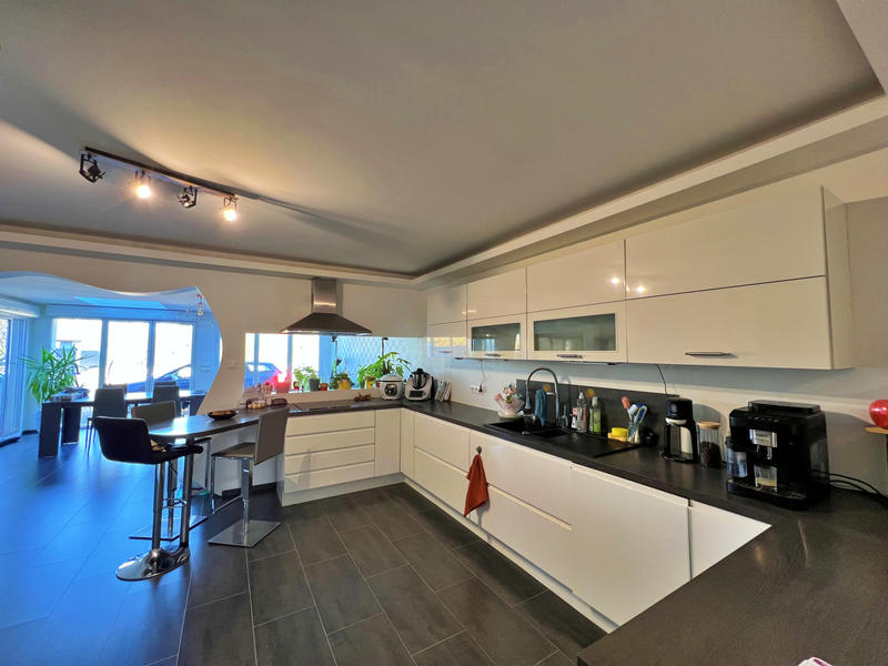 Appartement - 154 m² - 6 pièces