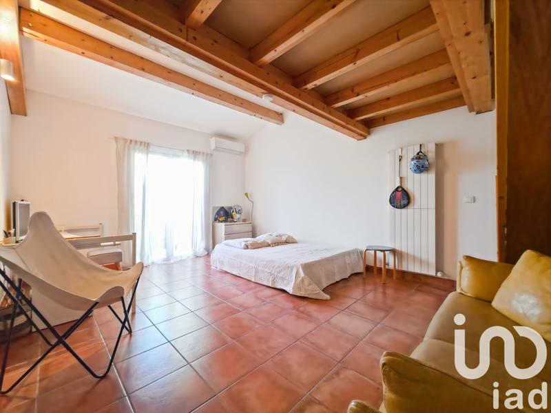 Maison - 299 m² - 9 pièces