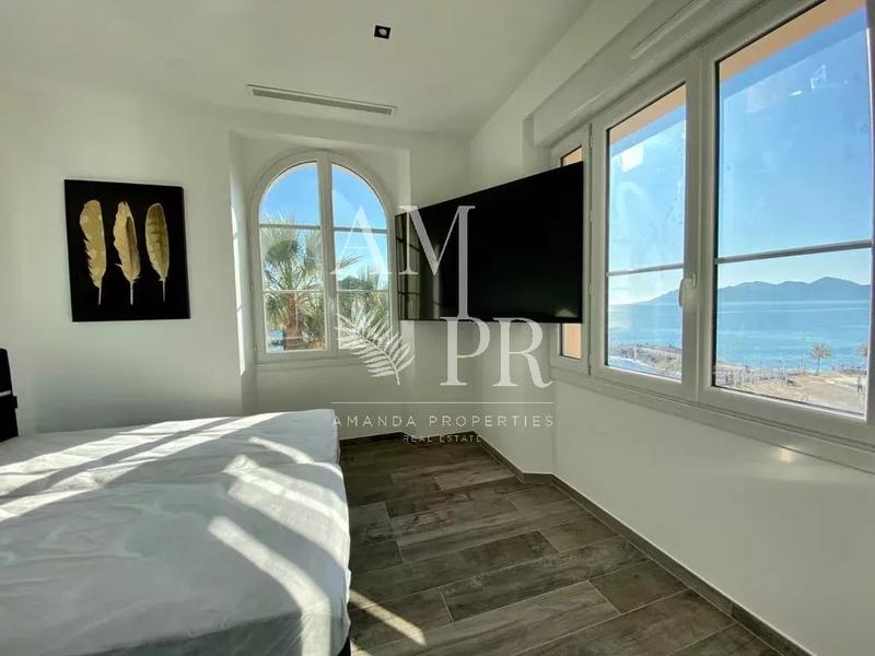 Appartement - 125 m² - 5 pièces