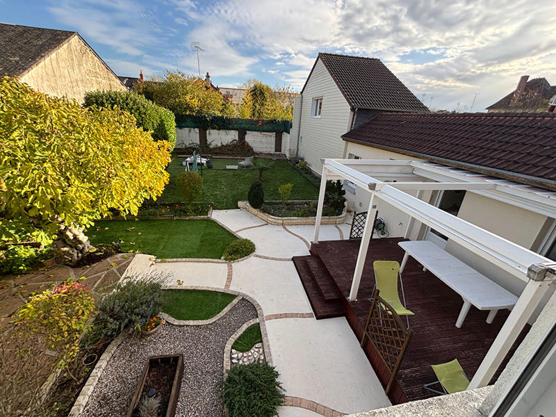 Maison - 199 m² - 9 pièces