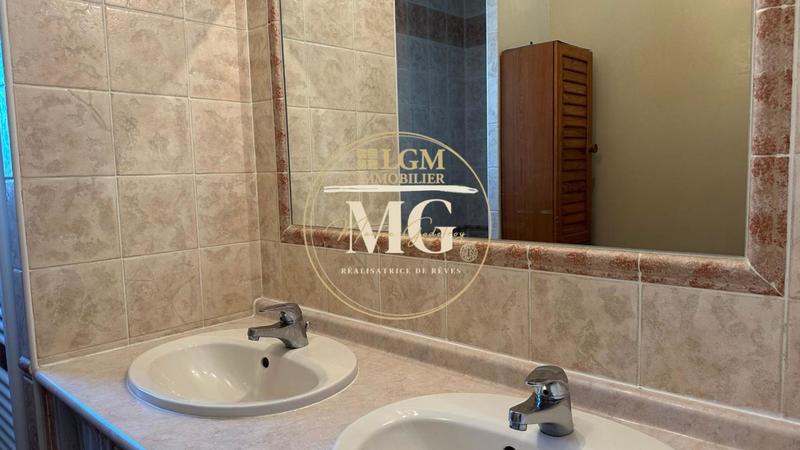 Maison - 93 m² - 4 pièces