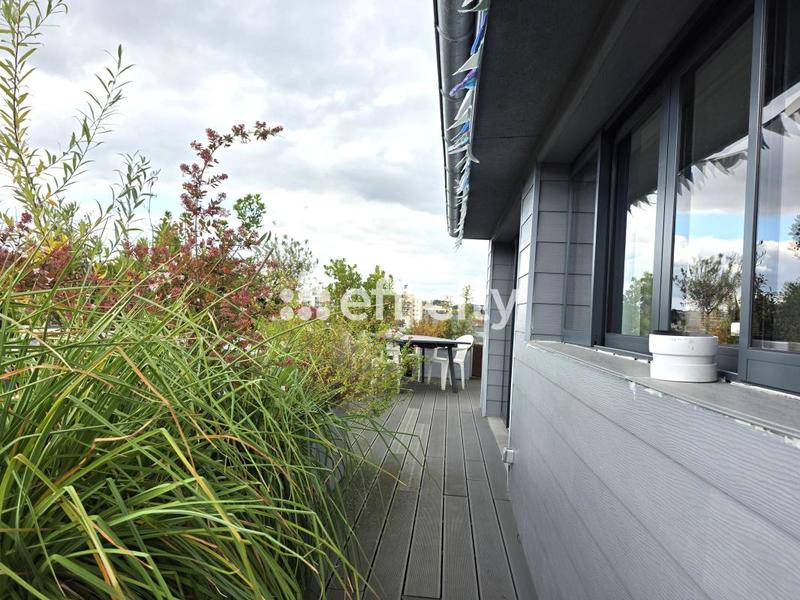 Appartement - 110 m² - 5 pièces