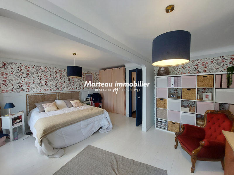 Maison - 202 m² - 8 pièces