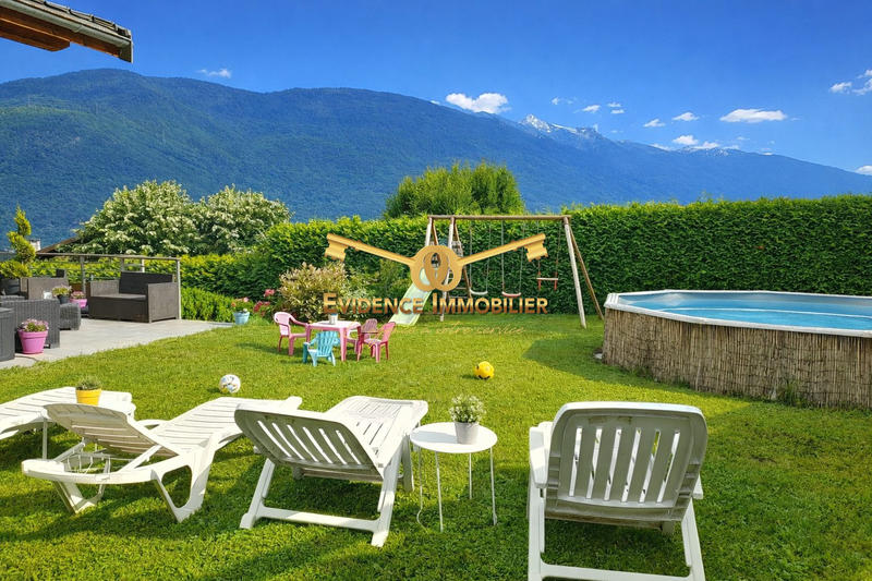 Maison - 110 m² - 5 pièces