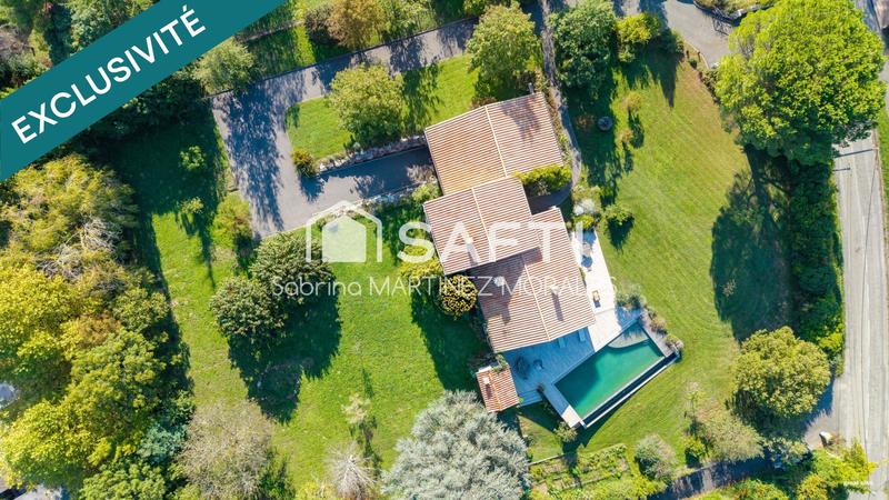 Villa - 283 m² - 7 pièces