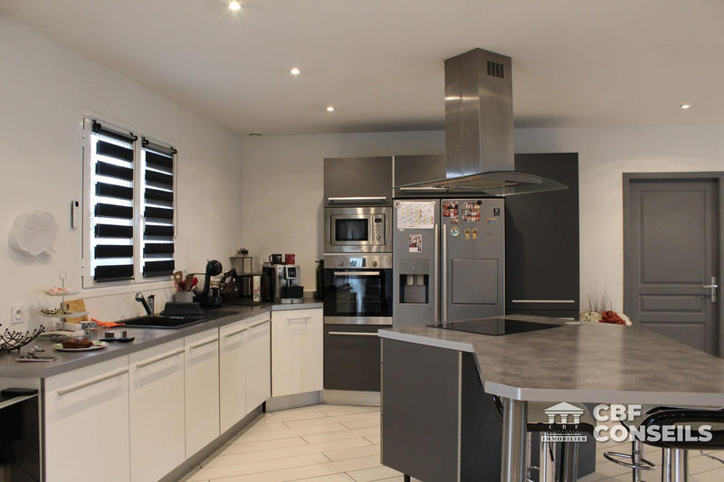 Maison - 160 m² - 7 pièces