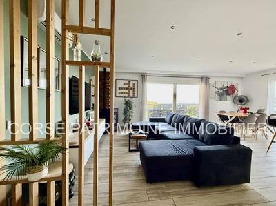 Maison - 124 m² - 6 pièces