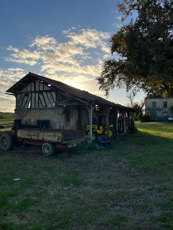 Maison - 200 m² - 9 pièces