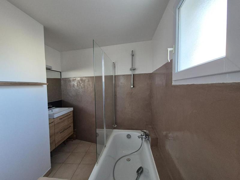 Appartement - 60 m² - 2 pièces