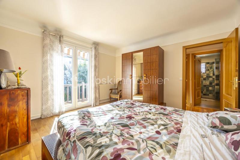 Maison - 183 m² - 5 pièces