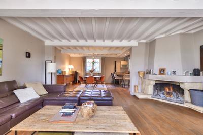 Maison - 285 m² - 6 pièces