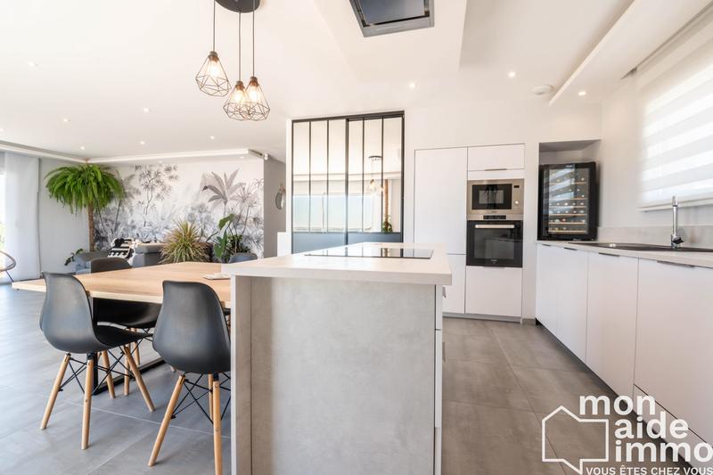 Maison - 130 m² - 5 pièces