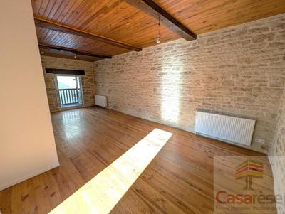 Maison en pierre - 79 m² - 3 pièces