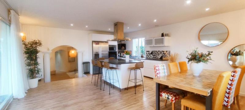 Maison - 135 m² - 5 pièces