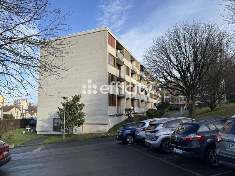 Appartement - 97 m² - 5 pièces